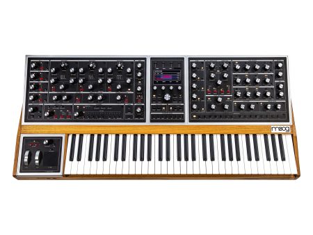 Moog One 8 Voice Polyphonic Synthesizer Fashion